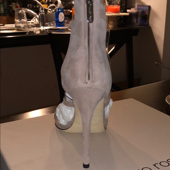 Sergio Rossi Nude Heels - Picture 4 of 7